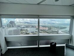 Gateway East (D7), Office #612785261